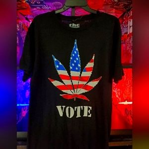 THC Legalize It Black Tee Medium **
